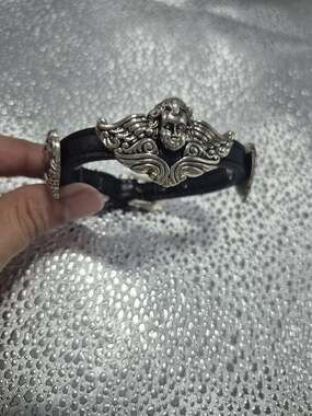 vtg Black Leather Cuff Bracelet Silver-Tone Face/Mask Medallion Buckle Closure